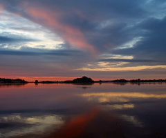 ...dawn, Lake Nysa