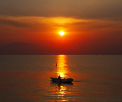 Güzelbahçe Fischen Zuflucht bei Sonnenaufgang