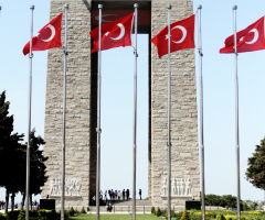 ÇANAKKALE ABİDESİ 