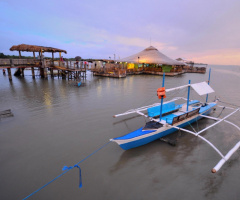 floating restaurant