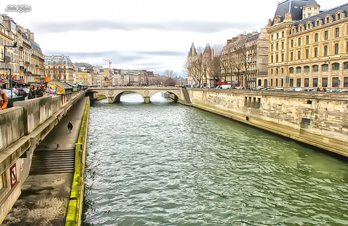 Paris,den Kalanlar :))