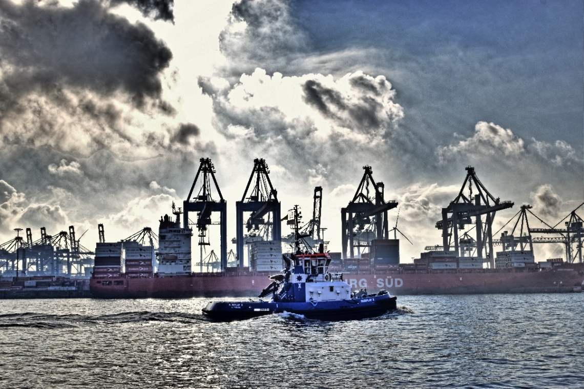 Tugboat on the river Elbe