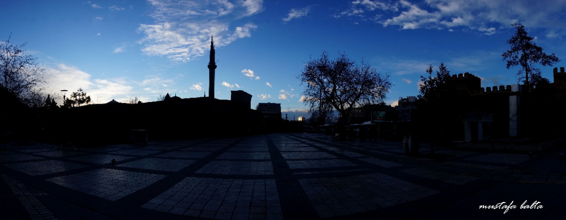 Hunat Cami ve Medrese Panoraması 