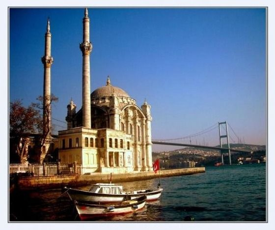 Ortaköy Camii