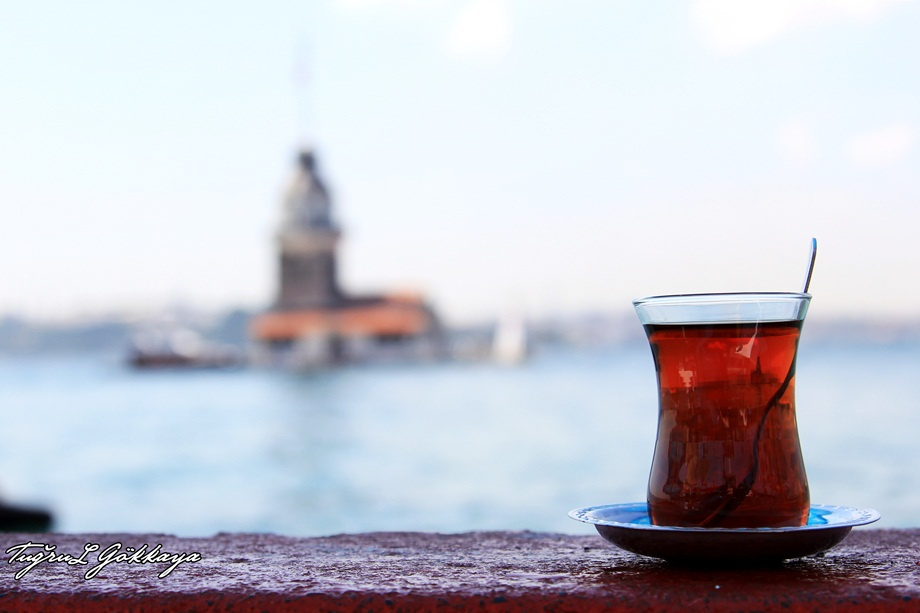 Üsküdar Sahilinde Çay Keyfi