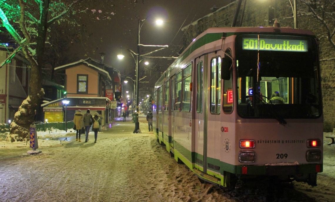 Bursa, Cumhuriyet caddesi