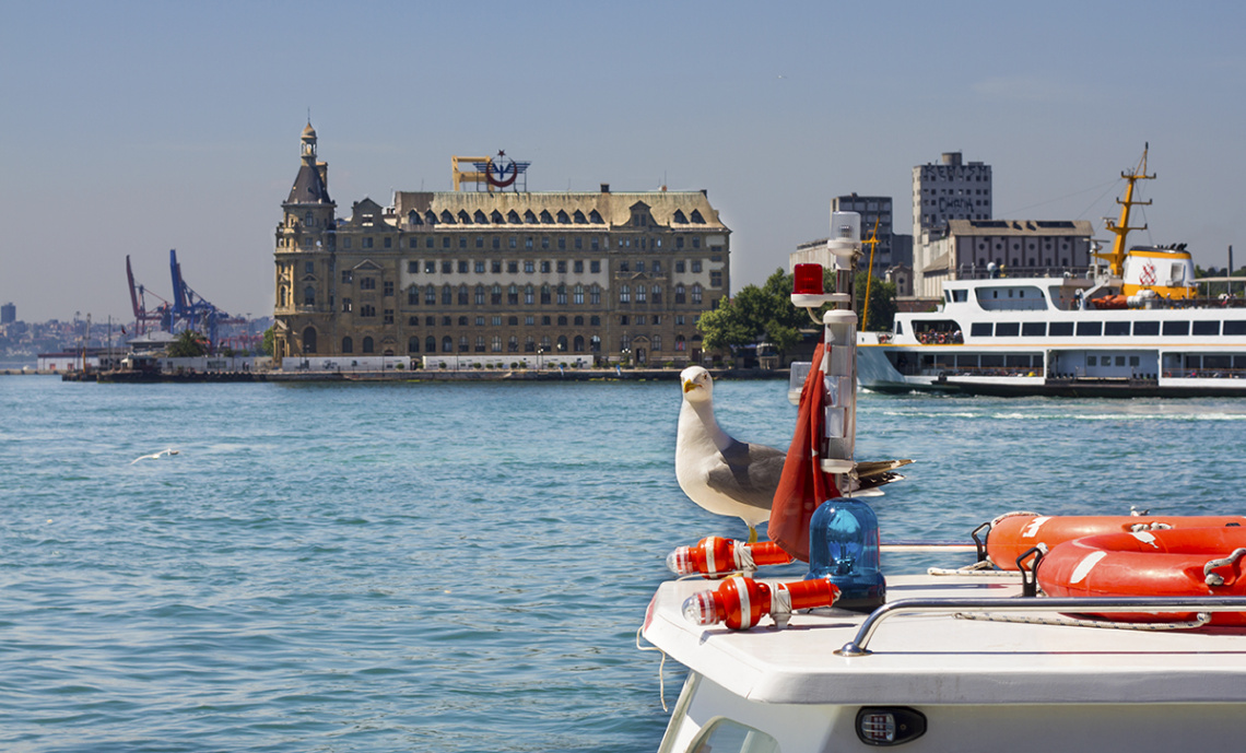 Haydarpaşa'ya karşı..