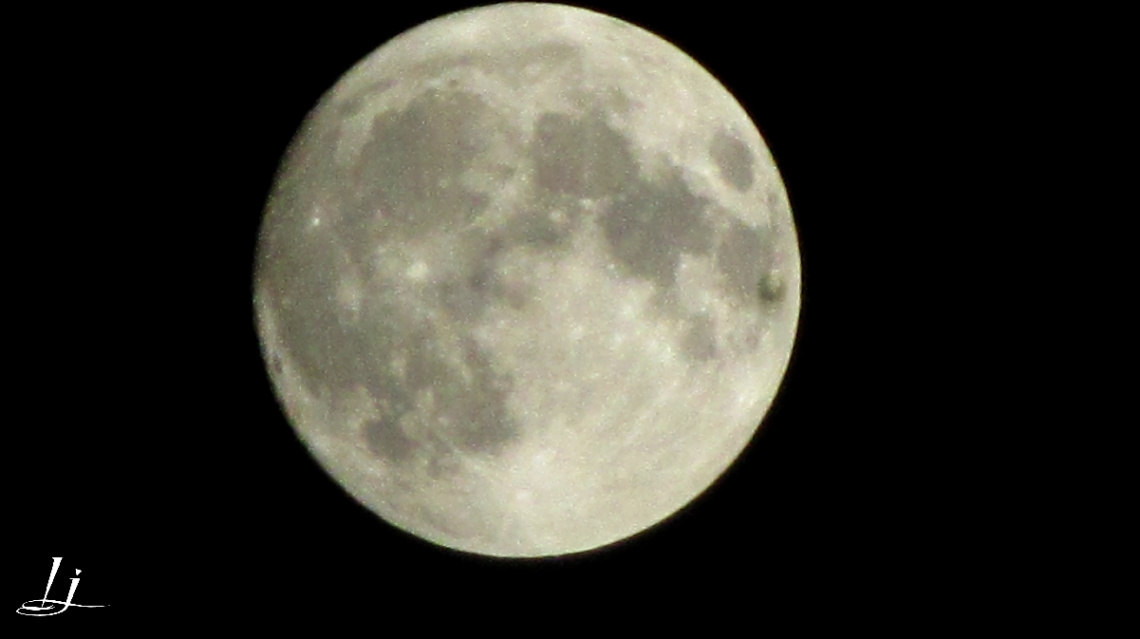 Super Moon minus 1day....