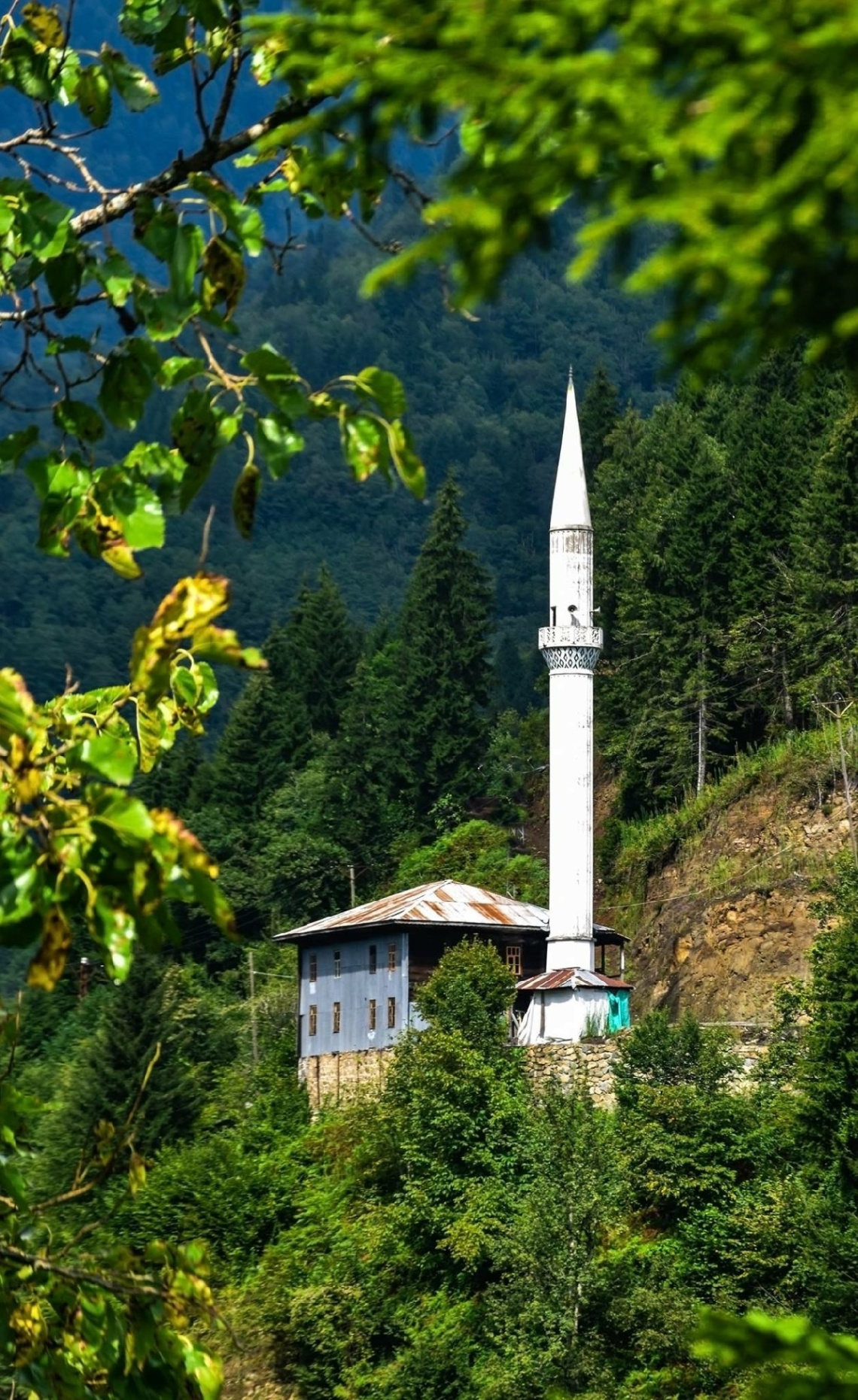 Ufuktaki Camii