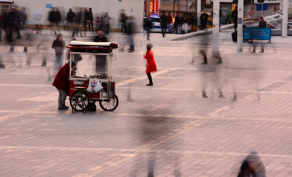 Taksim Meydanı ve Hayalet Görüntüler