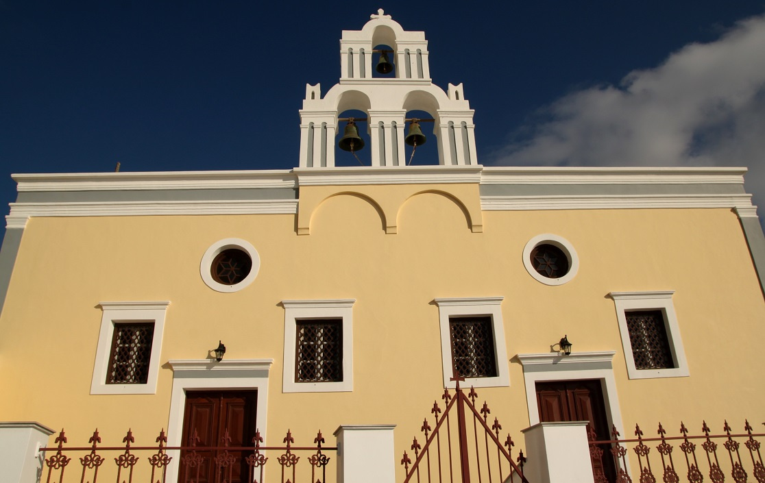 Santorini'de bir kilise