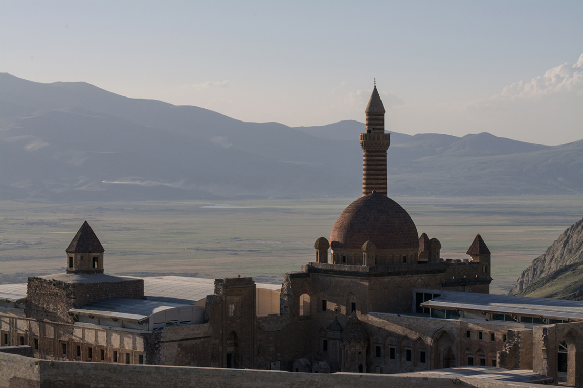 ''ishakpaşa sarayı''