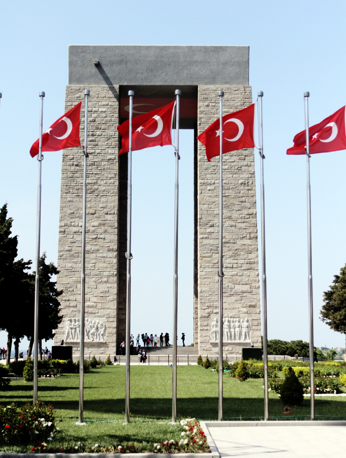 ÇANAKKALE ABİDESİ 