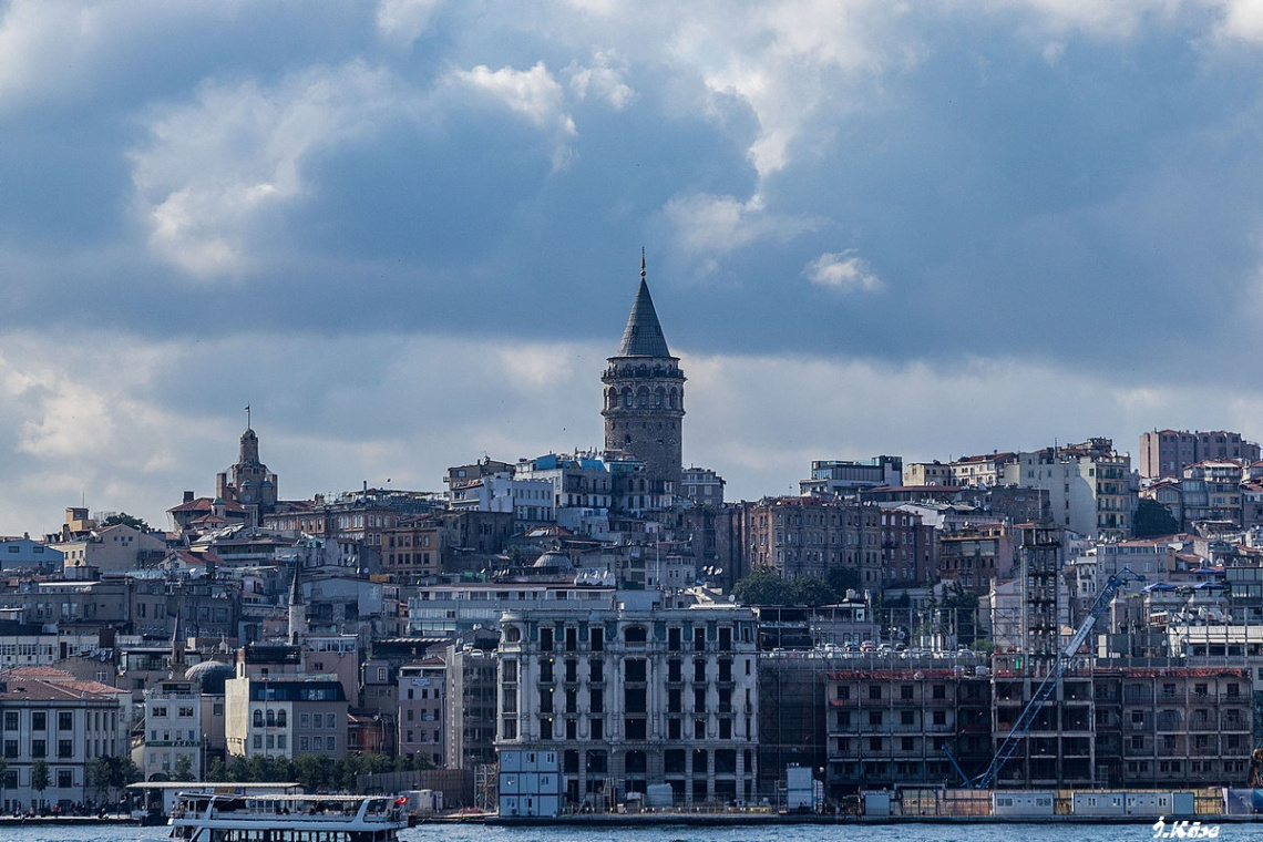 Galata ve Kulesi