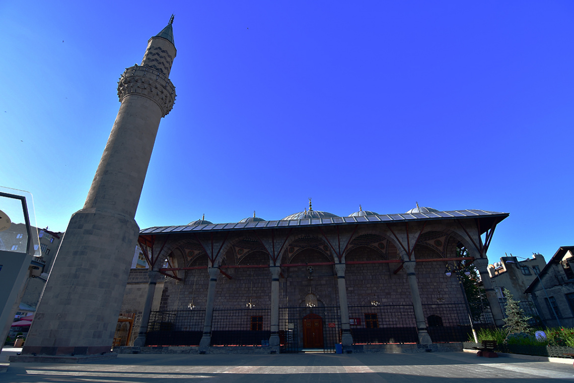 Murat Paşa Camii