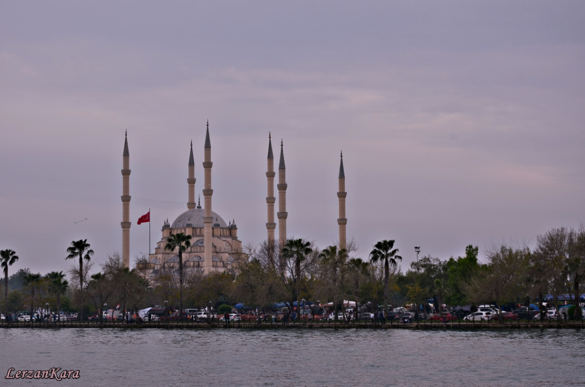 Sabancı Camii