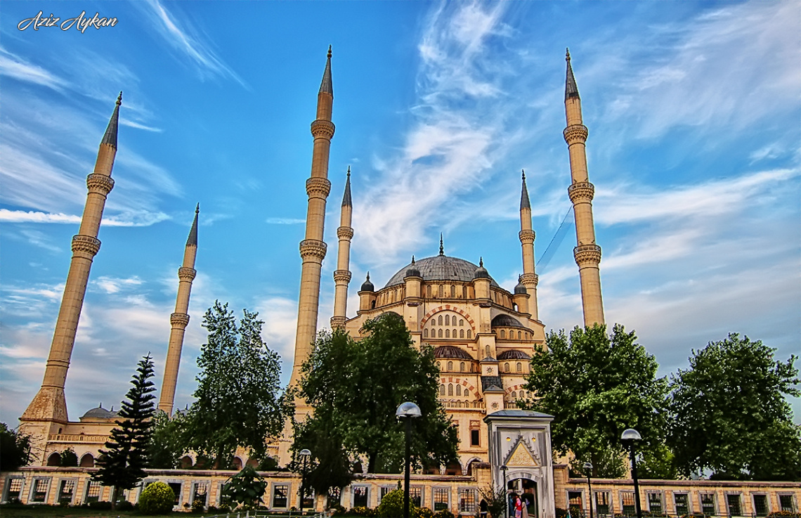 Sabancı Merkez Camii / Adana