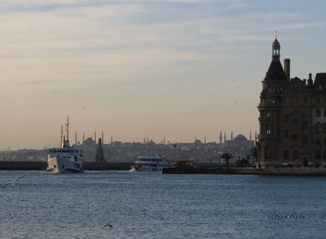 Haydarpaşa'dan bakınca...