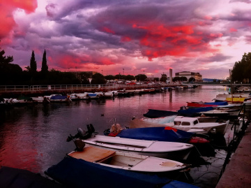 Today's red clouds