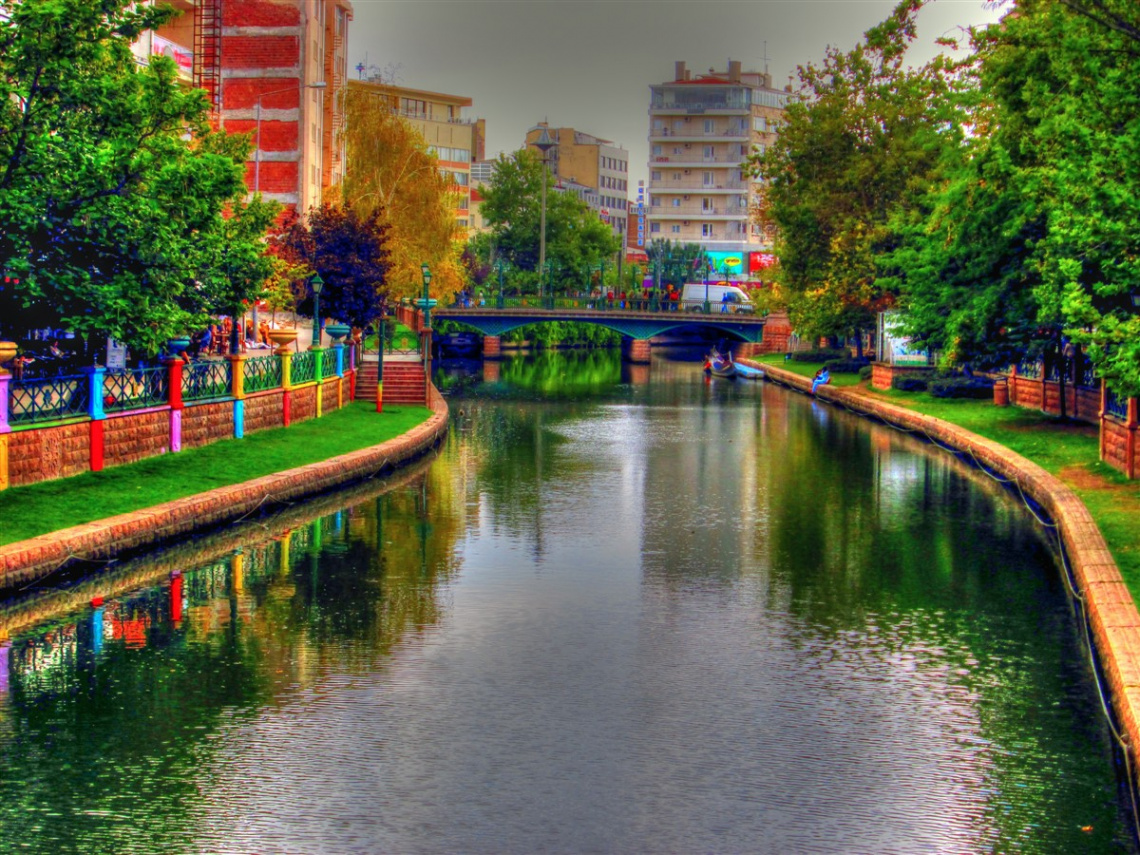 Эскишехир. Эскишехир Турция. Eskişehir/Эскишехир. Эскишехир осенью.